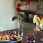 کافی‌شاپ هتل ایران کیش با طراحی آرامش‌بخش
